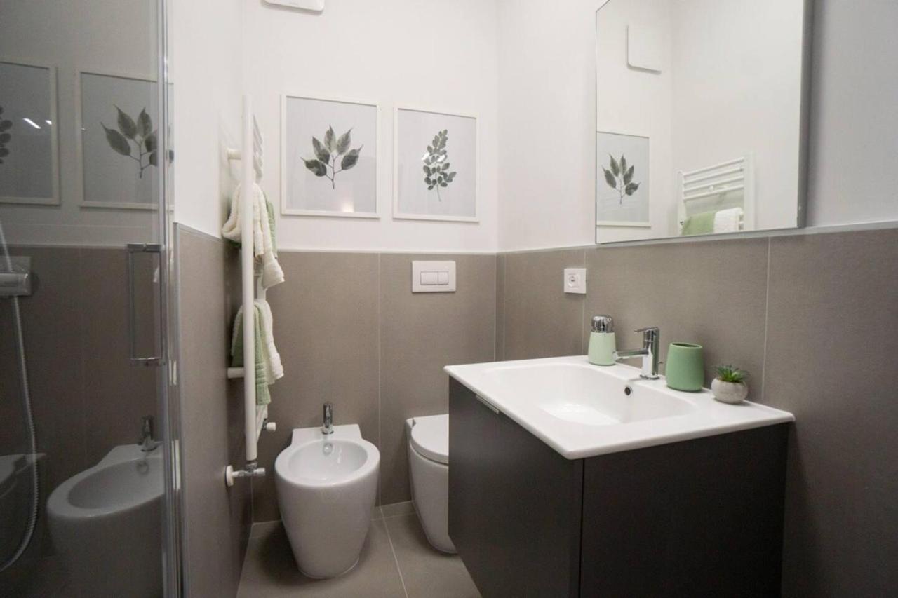 Splendido Dpto Con 2 Letti E 2 Bagni Ad Asti Italy Apartamento Exterior foto